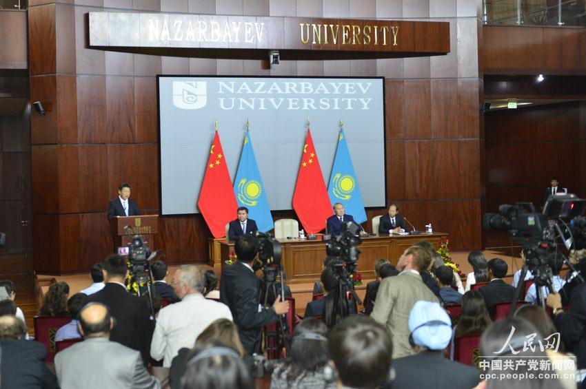 Presidente Xi Jinping dio discurso en la Universidad de Nazarbayev (3)