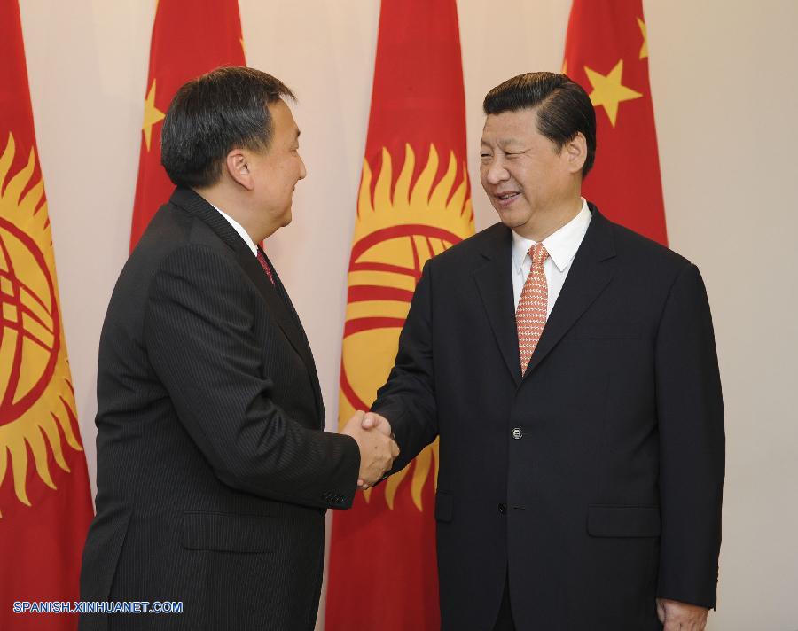 Presidente chino y presidente parlamentario kirguís acuerdan promover cooperación