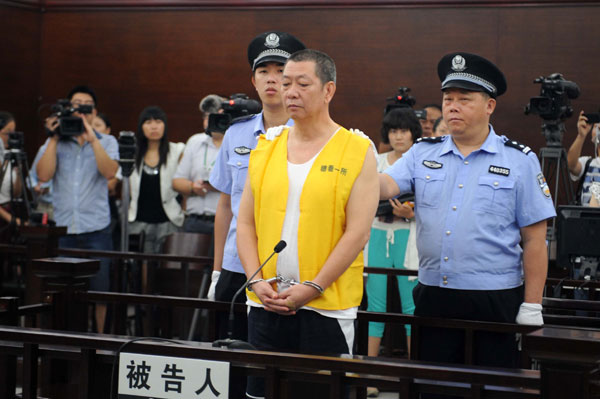 "Tío de casas" condenado en sur de China