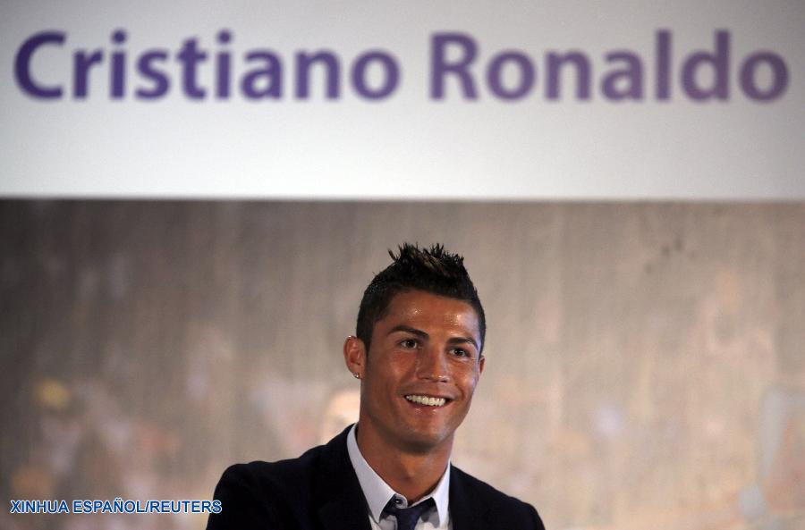 Real Madrid renueva a Ronaldo hasta 2018