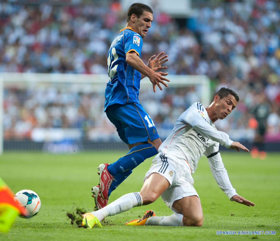 Fútbol: Real Madrid golea 4-1 en su casa al Getafe en liga española