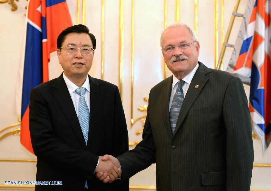 China y Eslovaquia prometen cooperación más estrecha