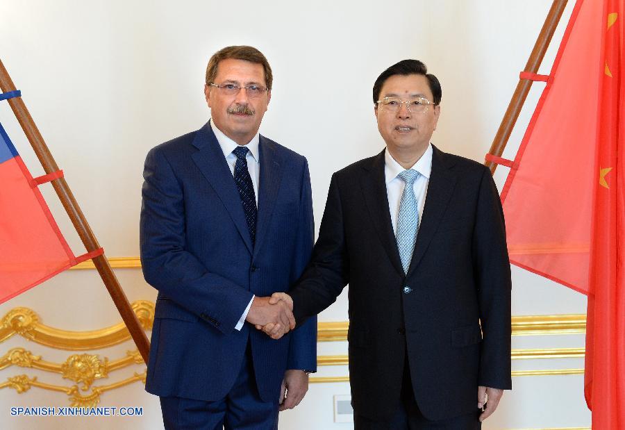 China y Eslovaquia prometen cooperación más estrecha