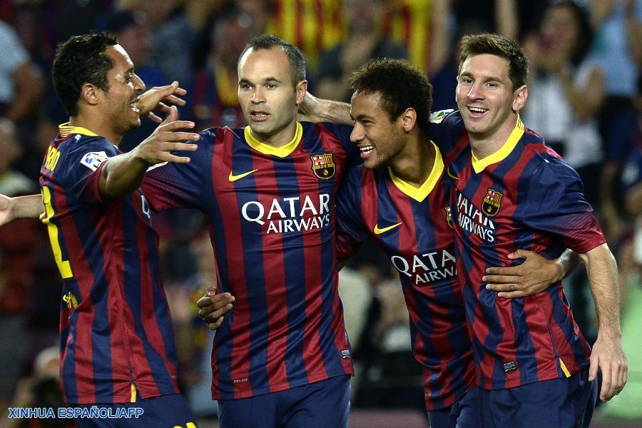 Fútbol: Barcelona golea 4-1 a Real Sociedad con primer gol de Neymar