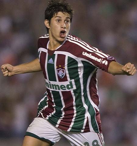Fútbol brasileño: Conca confirma negociación para regresar al Fluminense