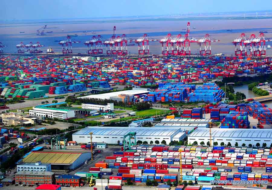 China adopta políticas para impulsar mercado de capital en zona de libre comercio de Shanghai