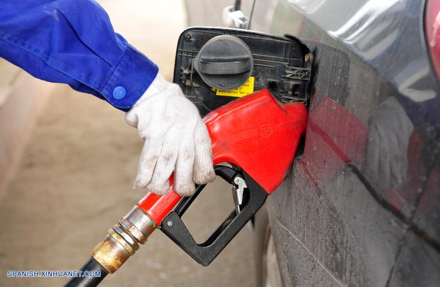 China recortará precios al por menor de combustibles