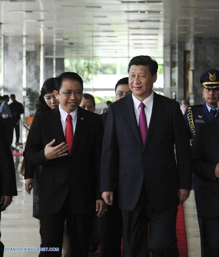Presidente chino trata lazos bilaterales con presidente del Parlamento indonesio