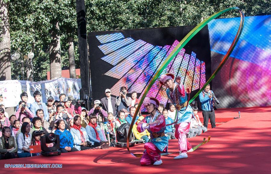 Beijing: Festival de Gemelos 2013