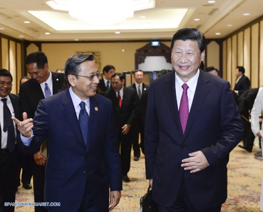 Presidente chino trata lazos bilaterales con vicepresidente indonesio