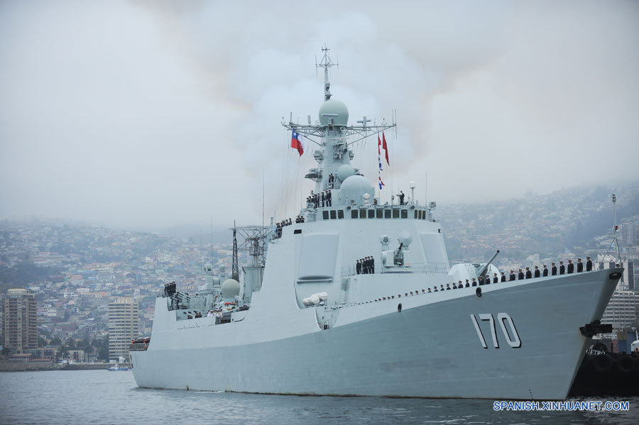 Chilenos ofrecen calurosa bienvenida a buques de la Armada china