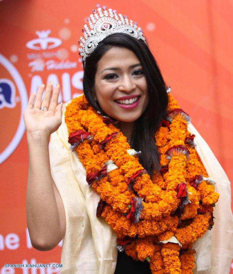 Miss Nepal 2013 asiste a conferencia de prensa
