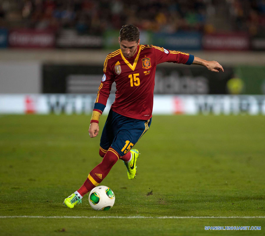 Fútbol: España gana 2-1 a Bielorrusia en clasificatorio de Mundial 2014