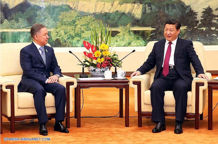 Presidente chino se reúne con presidente de Parlamento kazajo