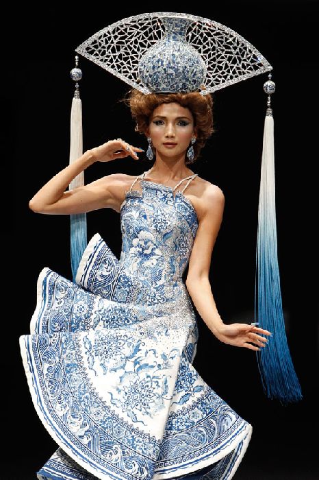 Creaciones de diseñadores chinos en la Semana de la Moda de Singapur (4)