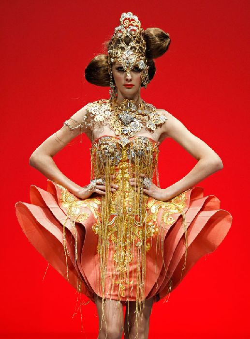 Creaciones de diseñadores chinos en la Semana de la Moda de Singapur (6)