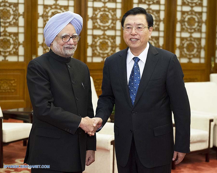 Máximo legislador chino se reúne con primer ministro indio