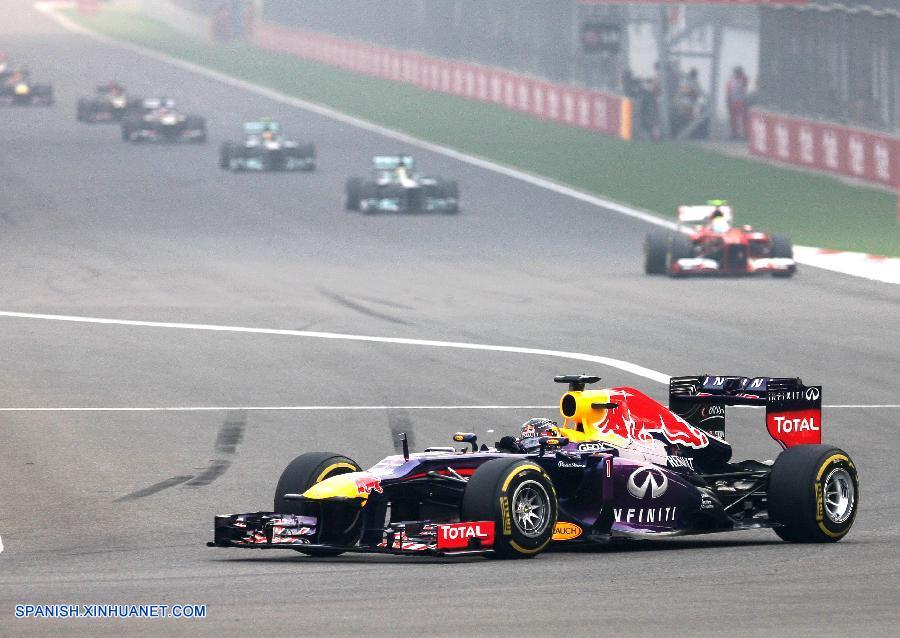 Vettel retiene título de F1 en Gran Premio en la India