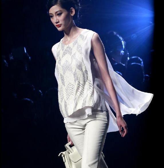 Semana de la Moda de Beijing: creaciones de Dong Huaiguang (6)