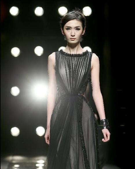 Semana de la Moda de Beijing: creaciones de Dong Huaiguang (3)
