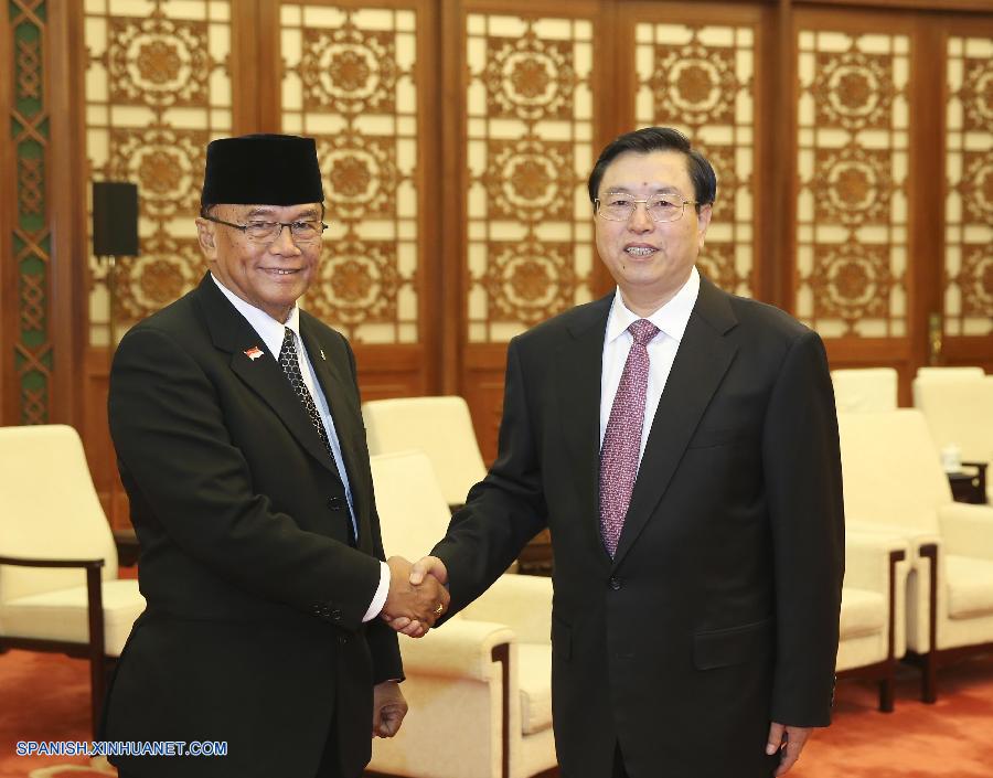 Máximo legislador de China se reúne con homólogo indonesio