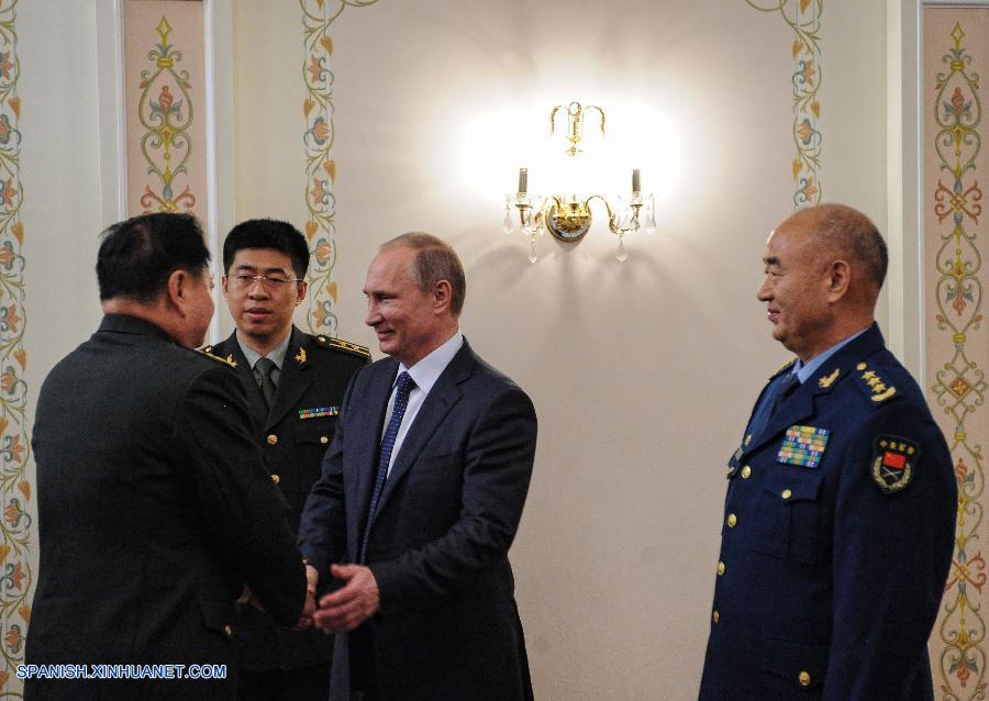 Putin se reúne con funcionario militar chino para discutir lazos