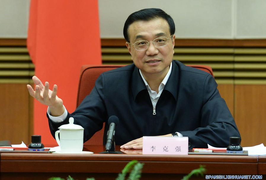 PM chino solicita opinión de expertos sobre crecimiento económico
