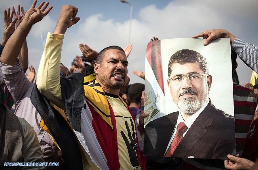 Aplazan juicio de Morsi para 8 de enero en Egipto