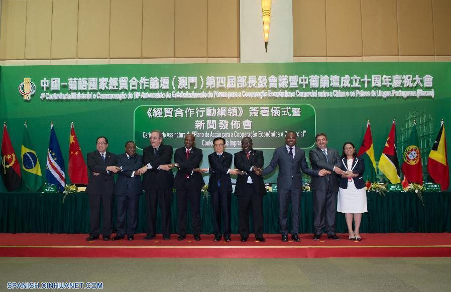 Firman acuerdo de cooperación entre China y países hablantes de portugués (2)
