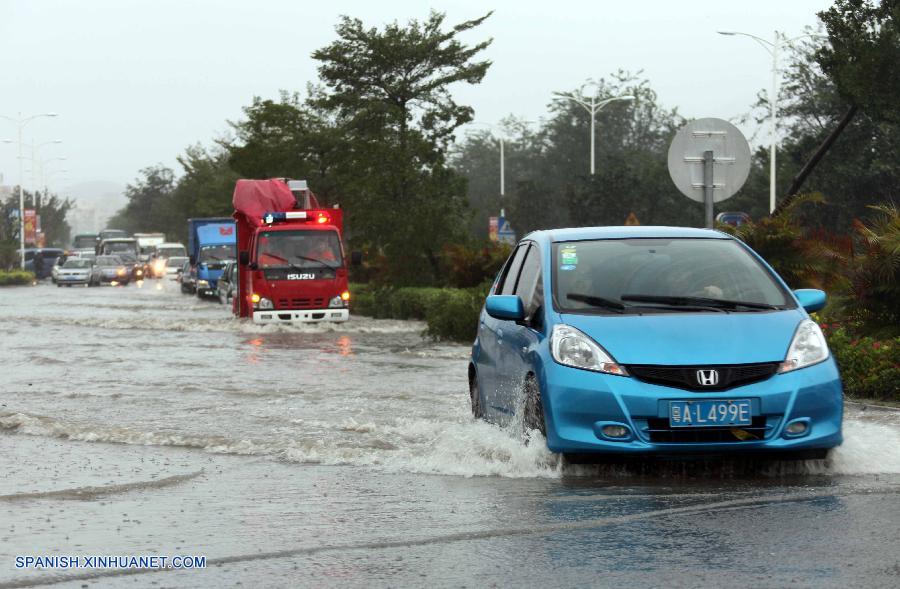 Tifón Haiyan lleva vendavales y aguaceros a sur de China