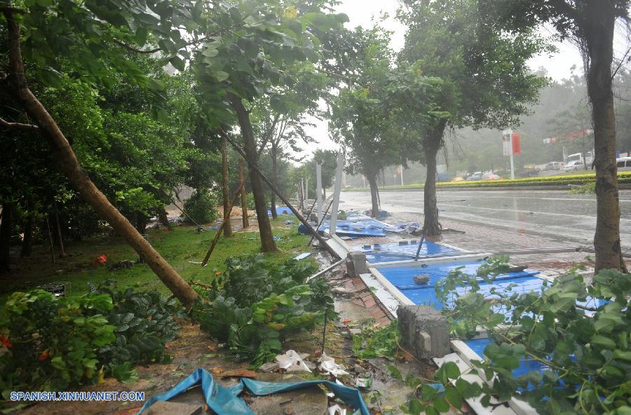 Tifón Haiyan lleva vendavales y aguaceros a sur de China