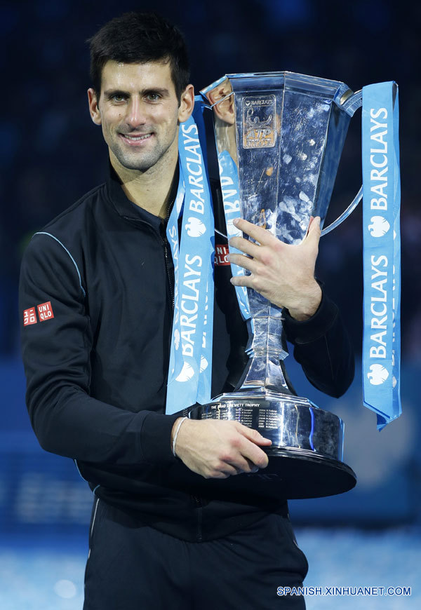 Tenis: Djokovic vence a Nadal en finales de Tour Mundial de ATP