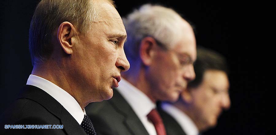 Putin, cauteloso después de ser nombrado "la persona más poderosa"