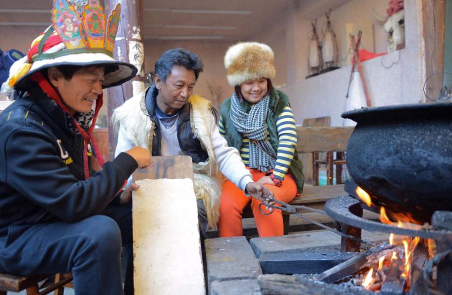 Arte del hacer papel Dongba en Lijiang (3)