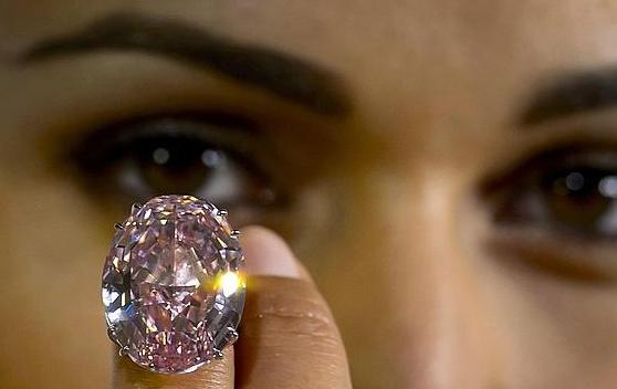 La joya más cara del mundo vendida por 83 millones de dólares