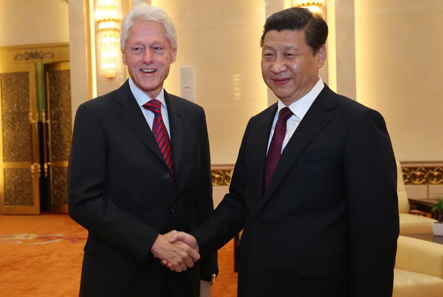 Presidente chino se reúne con ex presidente de EEUU Clinton