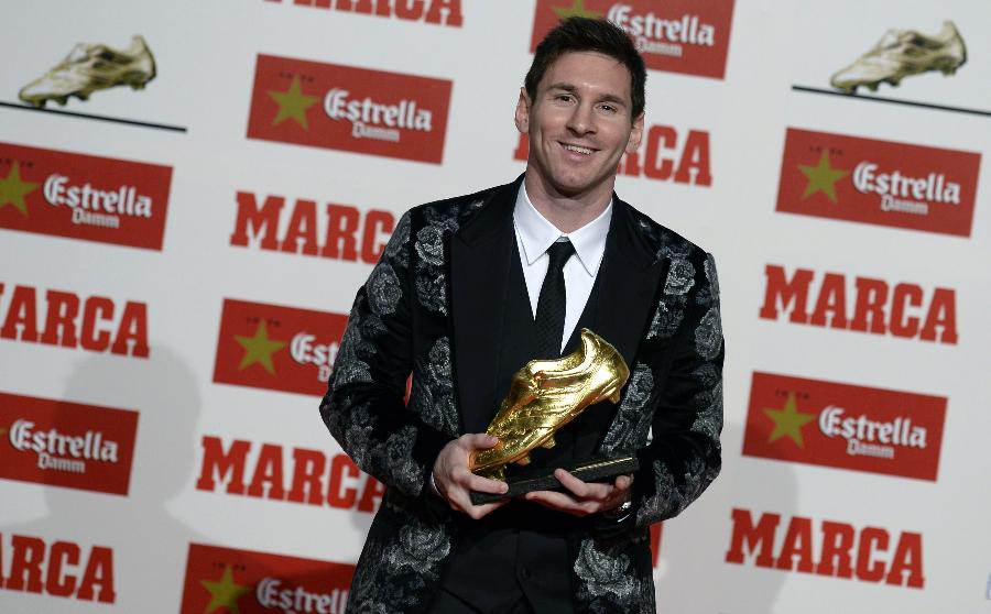 Fútbol: Argentino Lionel Messi recibe su tercera Bota de Oro