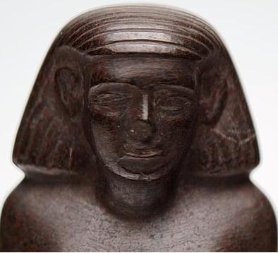 Revelan misterio de la estatua egipcia que giraba sola en un museo