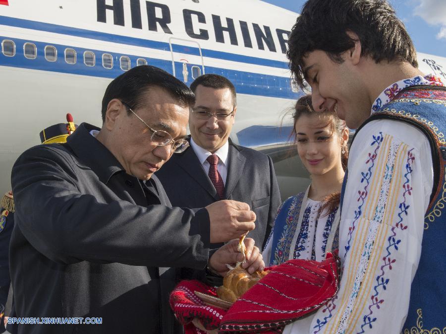 Primer ministro chino visita Rumanía y asistirá a cumbre con líderes de Europa Central y Oriental