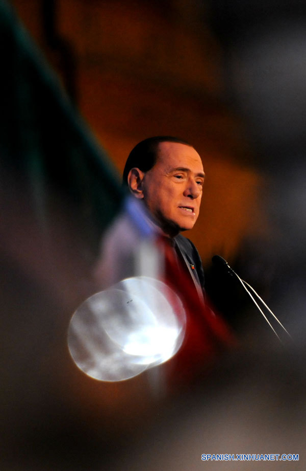 Senado italiano decide expulsar a Berlusconi del Parlamento