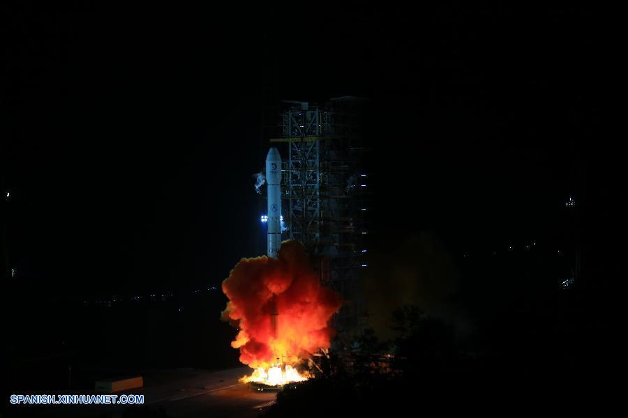 Enfoque de China: China lanza con éxito sonda lunar