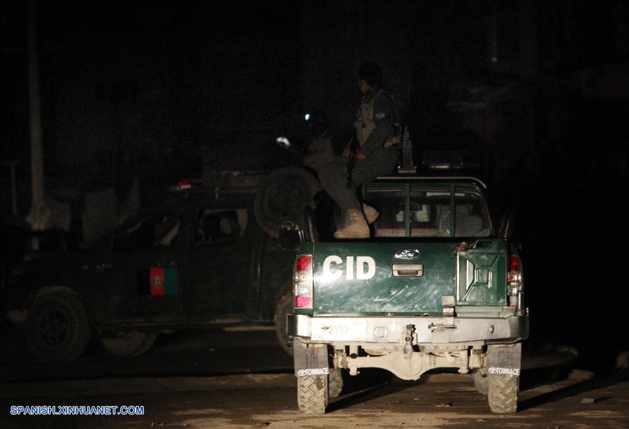 Ataque de bomba en capital afgana deja 2 heridos