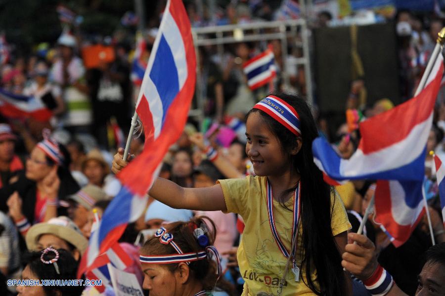 Oposición tailandesa recurre a Constitución para reclamar poder