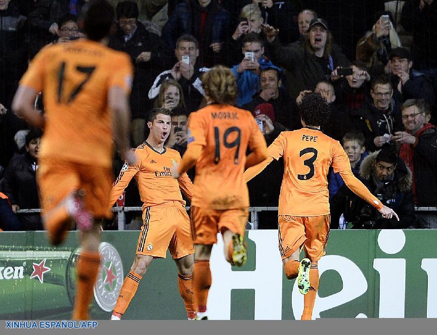 Fútbol: Real Madrid gana 0-2 y logra con Ronaldo gol 800 en Copa Europa