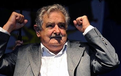 Preocupa a Mujica riesgo de contagio de saqueos argentinos