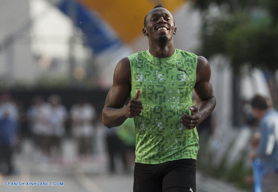 Argentina: Usain Bolt vence en carrera a un autobús en Buenos Aires