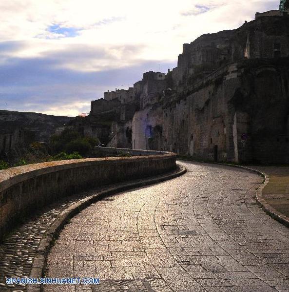 Los Sassi, la parte antigua de la ciudad de Matera de Italia (5)