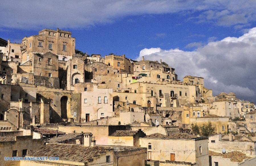 Los Sassi, la parte antigua de la ciudad de Matera de Italia (4)