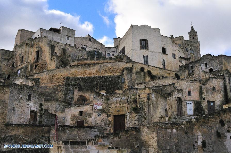Los Sassi, la parte antigua de la ciudad de Matera de Italia (2)
