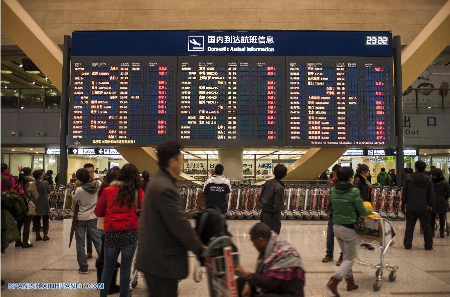 Aeropuerto de ciudad suroccidental de Kunming cerrado por tiempo helado